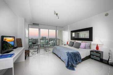 هتل Icon Brickell W Residences