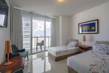 هتل Icon Brickell W Residences