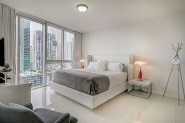 هتل Icon Brickell W Residences