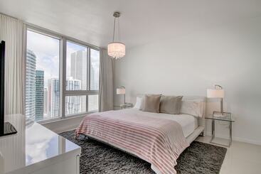 هتل Icon Brickell W Residences