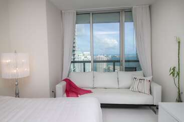 هتل Icon Brickell W Residences