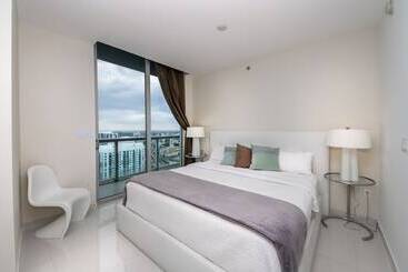 هتل Icon Brickell W Residences