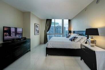 هتل Icon Brickell W Residences