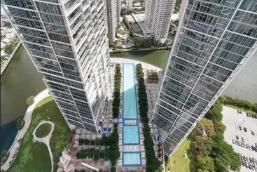 هتل Icon Brickell W Residences