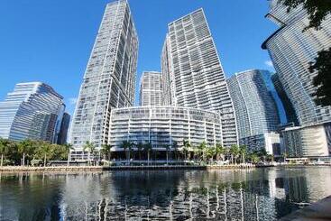 هتل Icon Brickell W Residences