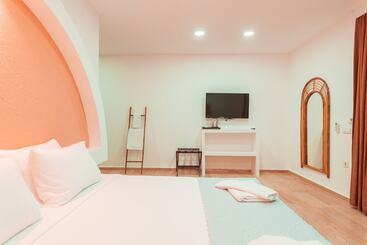 هتل Mare Marin Boutique