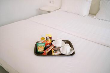 호텔 Morika Inn