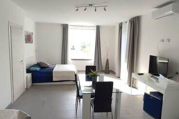Nautica Tarello   Casa Ena B&b