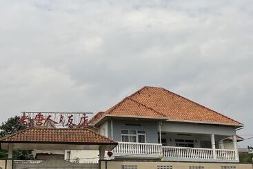 پانسیون Lao Tangren Guest House