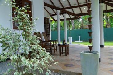 پانسیون White Villa Koggala