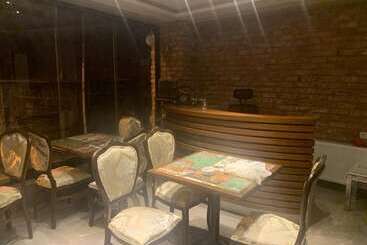 Taksim Miran Suit