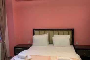 Taksim Miran Suit