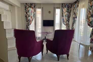 Grand Teoshan Otel Ve Tatil Evleri