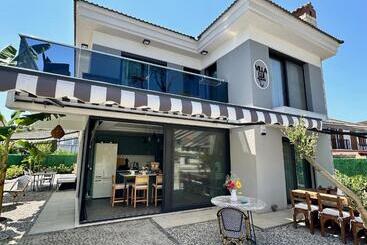 Villa Lui Hotel Alaçatı