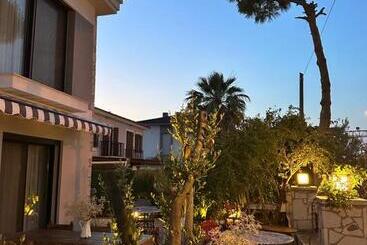 Villa Lui Hotel Alaçatı
