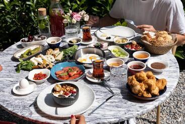 Villa Lui Hotel Alaçatı