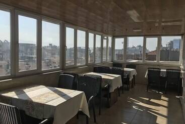 Zeytin Otel Edremit