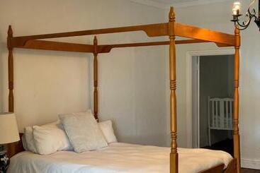 הוסטל Summerhill Inn