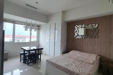 تختخواب و صبحانه Calyx Residences