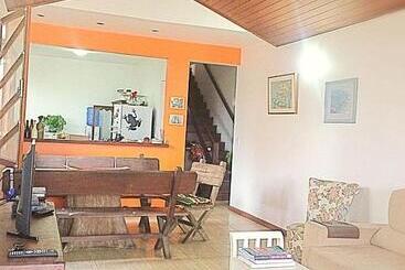 تختخواب و صبحانه Casa Das Fragatas   Cama E Café