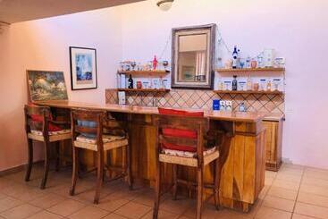 تختخواب و صبحانه La Casa Grande