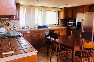 تختخواب و صبحانه La Casa Grande