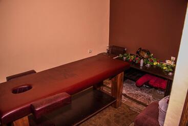 Family Hotel Ivel   семеен хотел ивел