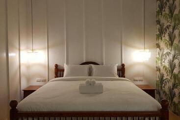 هتل Bania Boutique House