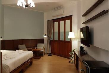 هتل Bania Boutique House
