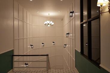 هتل Bania Boutique House