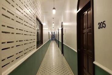 هتل Bania Boutique House