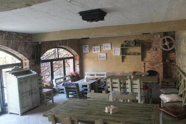 هتل Restaurant Kakhaberi