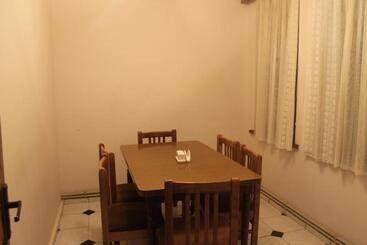 هتل Restaurant Kakhaberi