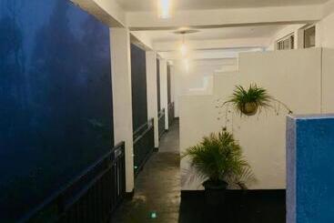 هتل The Station Lodge