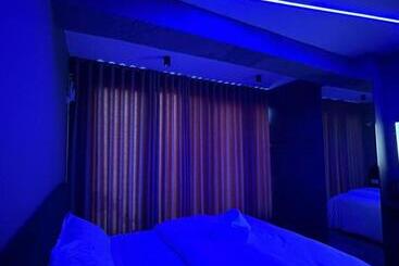 Love Hotel Tirana