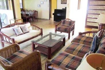 پانسیون Cmdc Private Beach House