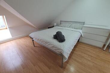 پانسیون Eastwood Rooms