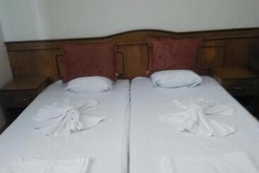 ペンション Guest House Nani