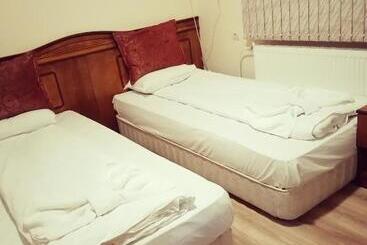 ペンション Guest House Nani