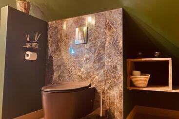 پانسیون La Green Suite