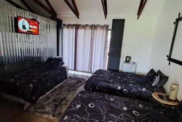 بنسيون Ndlovu Guesthouse Northam