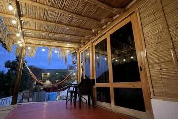 هاستل Lobitos Eco Lodge