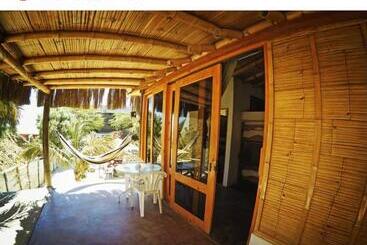 هاستل Lobitos Eco Lodge