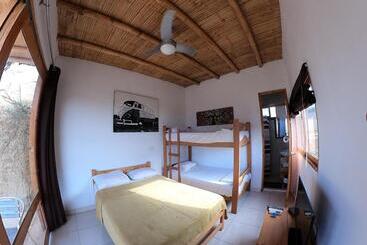 هاستل Lobitos Eco Lodge