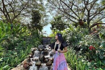هتل Chomka Thnong Resort