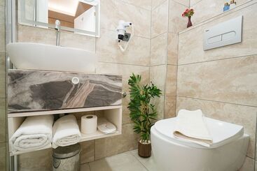 هتل Luxury Medea Taksim