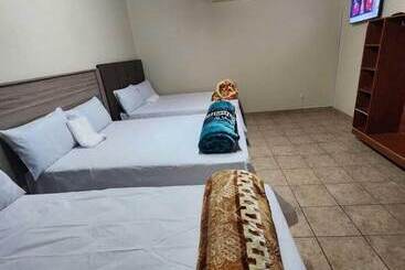 فندق Wampex Guest House Rustenburg