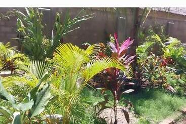 هتل Zangreen Bungalows