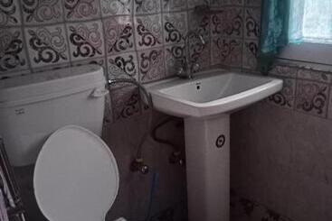 پانسیون Ayra Home Stay
