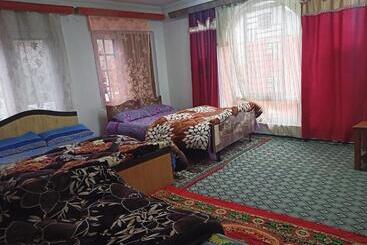 پانسیون Ayra Home Stay